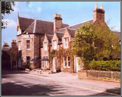 Loch Kinord Hotel